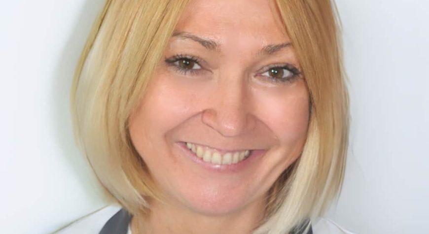 Porträt von Dr. Irina Petersen, Ärztin in Weiterbildung für Allgemeinmedizin in der neurologischen Praxis